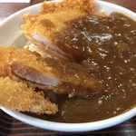 江戸家 - 2018年3月。カツカレー丼アップ！薄めのカツがちょうどいいバランス。
