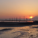 ブラジル屋 - （おまけ）夕陽が沈みかけた頃、なんと富士山のシルエットが浮かんだ。東京から少し車を飛ばせば、こんな景色が待っている