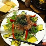 坐・和民 - おかひじきと夏野菜のヘルシーサラダ
沖縄味の夏野菜新メニュー