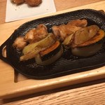 ダイナミックキッチン＆バー 響 - 紀州うめどりと野菜の鉄板焼き