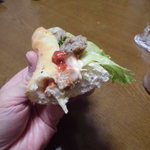 ベーカリーいずみ - ハンバーグパン