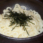 うどん本陣 山田家 - うどんのアップです。 結果から言うとうどんに関してはここが一番美味しかったです。 朝早くから起きて飛ばして製麺所ツアーは何だったんだって感じでした。 コシもあり美味でした。 