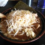 ゴールデンファイブヌードル - ヤサイが少ないおかげで、麺容がわかりやすい(笑)