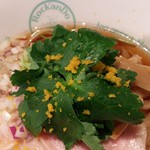 麺屋 六感堂 - 醤油ゆずみつばらーめん