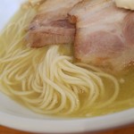 四代目麺処 ゆうじ - ストレート麺です。