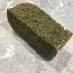 コムダビチュード - モロヘイヤのパン