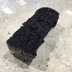 コムダビチュード - 黒ゴマのパン