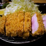 とんかつ いわい - 厚切りロースカツ