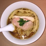 らぁ麺 はやし田 - 醤油ラーメン 800円。