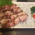 炭火焼鳥 なかお - 地鶏もも肉のタタキ