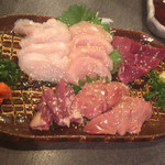 炭火焼鳥 なかお - 刺身盛り合わせ