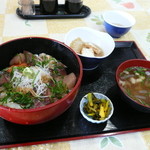 ひろ膳 - 料理写真:海鮮丼。