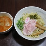 中華そば 味万 - スパイシー辛つけ麺