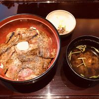 赤坂 津つ井 総本店 - ビフテキ丼 2600円