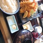 新潟かつ一 白根店 - 平たくぺたんこした豚汁お椀