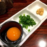 旬家 はちどり - ユッケのサイド