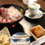 Yokatoyo - 海鮮丼