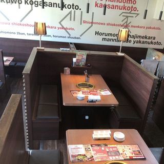 テーブル席