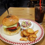 マンチズ バーガー シャック - さ、どうぞ。