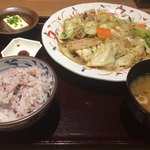 やよい軒 - たっぷり野菜の肉野菜炒め定食