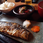 鯖の塩焼き専門店 鯖なのに。 - 「もの凄い鯖」の塩焼き定食（1,000円）その2