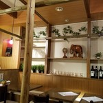 丸太小屋 - 店内