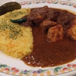 カレーの店 マボロシ - チキンカレー＋ピクルス