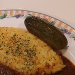 カレーの店 マボロシ - チキンカレー＋ピクルス