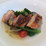 エルムガーデン - 青森産阿部鶏の香り焼きと魚介の出汁醤油