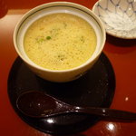 きたうら善漁。 - コーンすり流しの中にふわふわのフォアグラがたくさん。