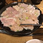 炭火焼肉ホルモン いこら - 