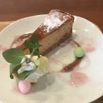 あおくまカフェ - 桜のベイクドチーズケーキ