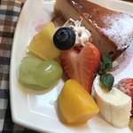 あおくまカフェ - いちごが♡ハート