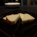 DEN - チーズの燻製