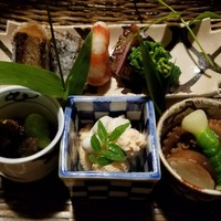 津田楼 - 