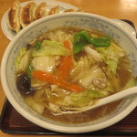 ぎょうざの満洲 - 