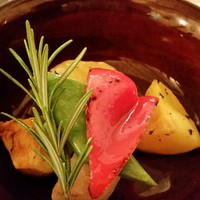 ピッツェリア ロマーナ ジャニコロ - インカのめざめと季節野菜焼き。