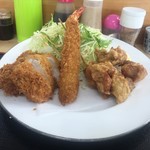 旭屋 - MIXフライ定食