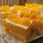 タカノフルーツパーラー - マンゴーのショートケーキ