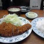 とんかつや - ロースカツ定食