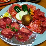 Yakiniku Shigemi - バラエティーセット￥6180