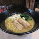 横浜家系ラーメン アメ村家 - 