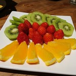 プサンアジメ - ⑩フルーツ盛り合わせ