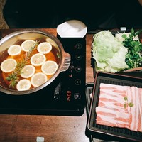 豚しゃぶ せいろ蒸し 豚匠 なんば邸 - 