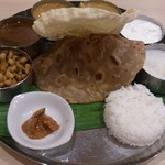 ヤジニ - ・South Indian Set Veg 1200円 