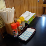 やまとや - 卓上の様子