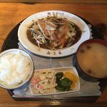 Kiku ya - 肉野菜炒め定食、ライス(小)
                        ７２０円
