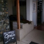 タロカフェ - 玄関右側　ＤＥＮ　ＤＥＮ