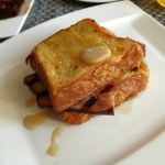 R restaurant & bar - ベーコン＆フレンチトースト