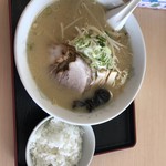 Hanabusa Shokudou - 味噌ラーメン(小ライス  サービス)